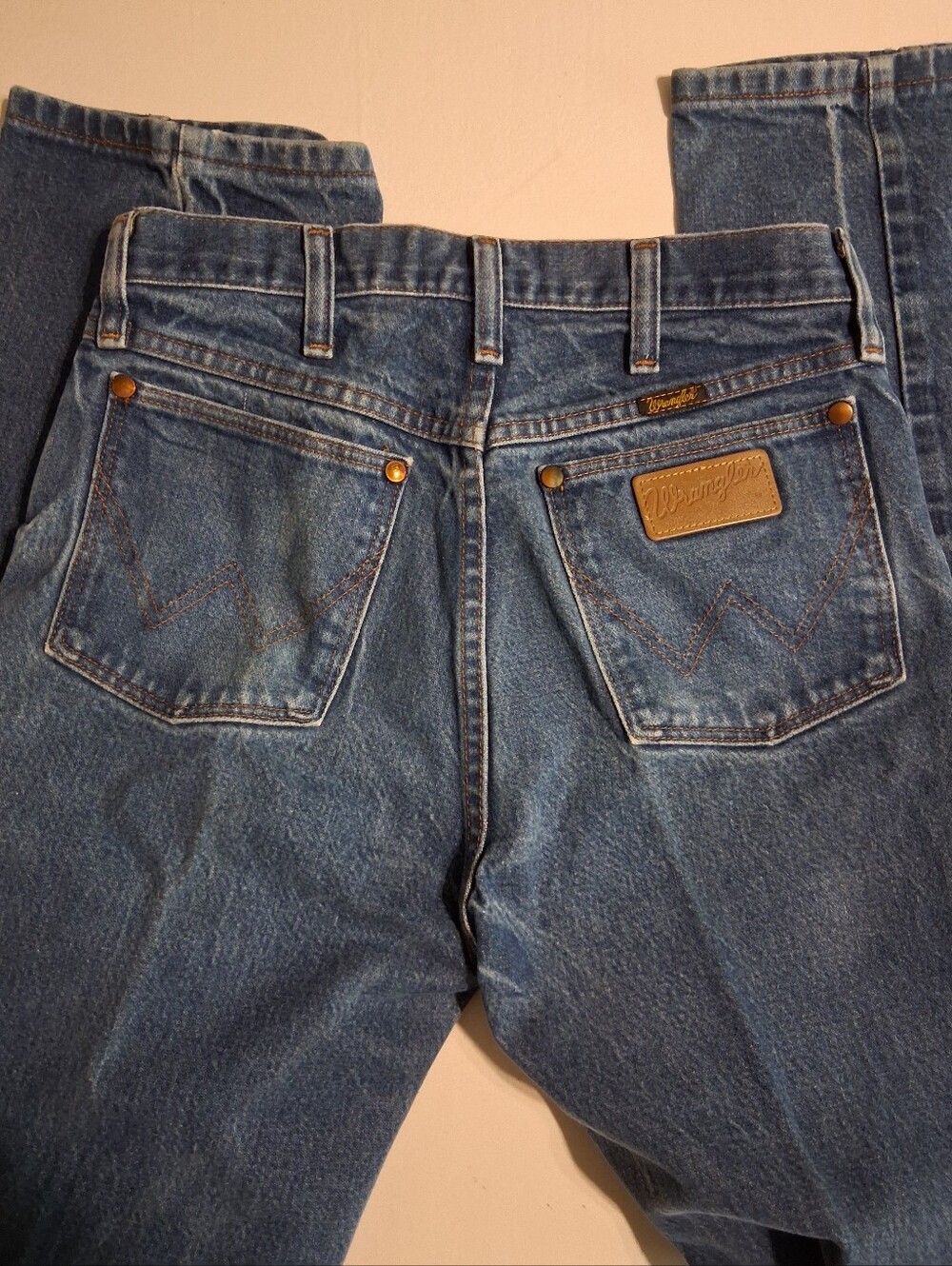 Wrangler Men's Blue Denim Relaxed Fit Jeans